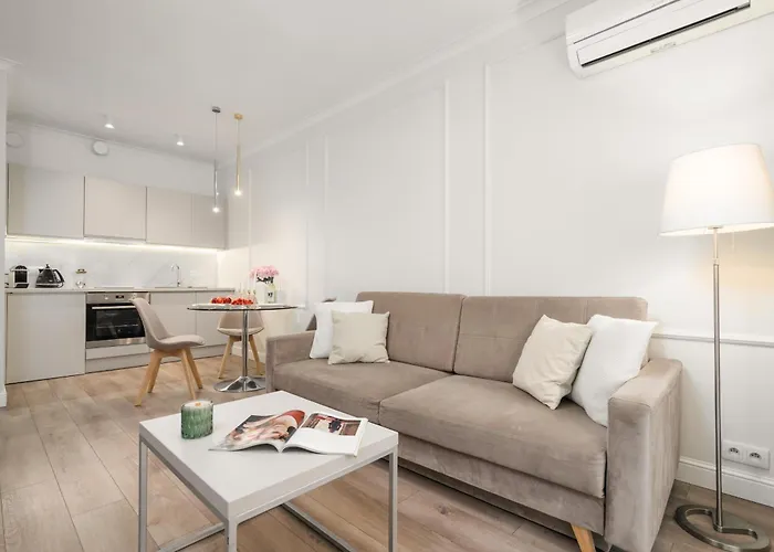 Apartment Close-urban Chic - Luxury At Mennica Warsaw